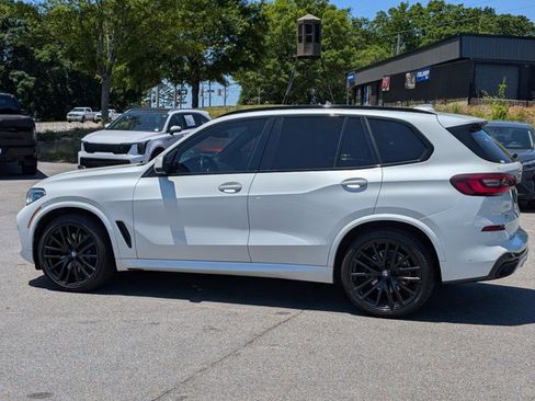 Used 2022 BMW X5 xDrive40i w/ M Sport Package AWD/4WD image 13