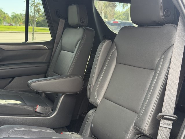 Used 2022 Chevrolet Tahoe LT w/ Luxury Package AWD/4WD image 25