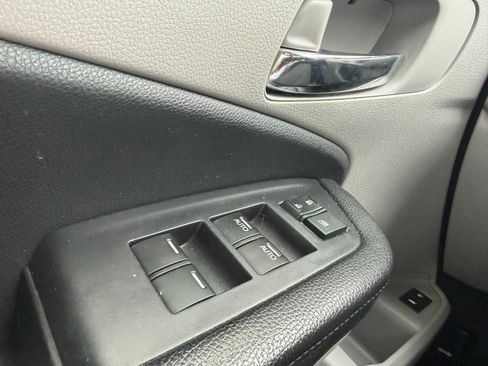 Used 2017 Honda Pilot EX-L image 32