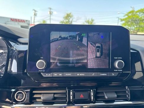 Used 2023 Nissan Pathfinder Rock Creek AWD/4WD image 17