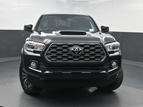 Used 2020 Toyota Tacoma TRD Sport AWD/4WD image 39