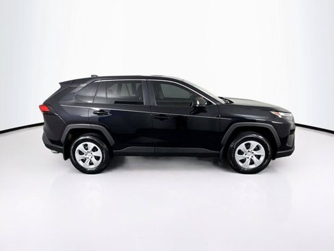 Certified 2025 Toyota RAV4 LE FWD image 9