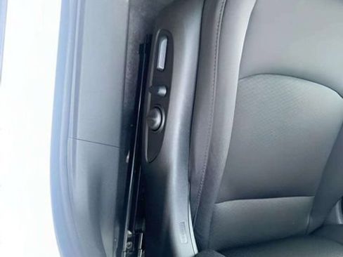 Used 2024 Chevrolet Malibu LT image 7