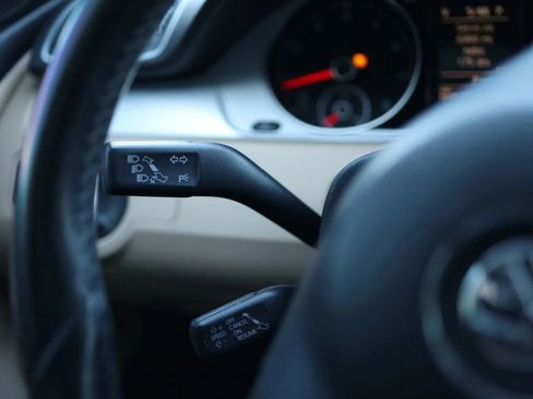 Used 2013 Volkswagen CC Sport Plus FWD image 23