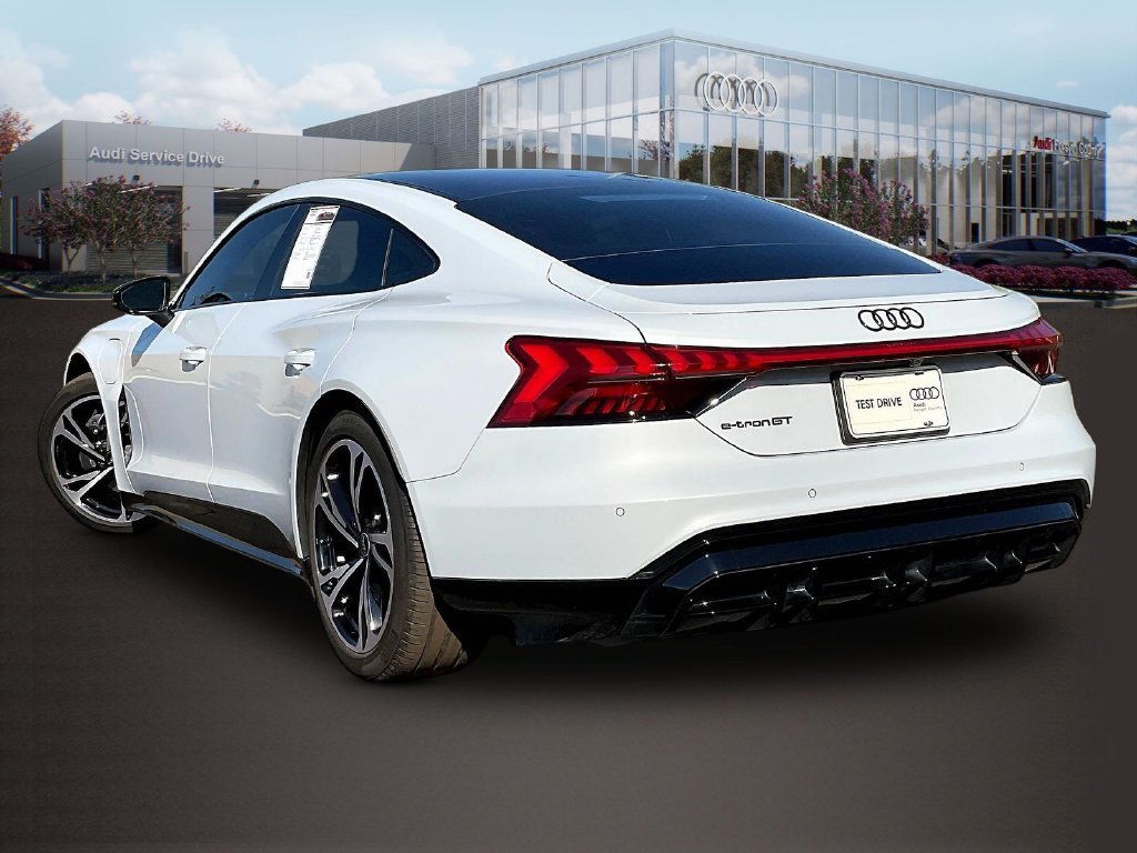 Used 2024 Audi e-tron GT Premium Plus w/ Performance Package AWD/4WD image 5