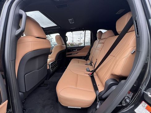 New 2026 Lexus LX 600 4WD w/ Luxury Package image 10