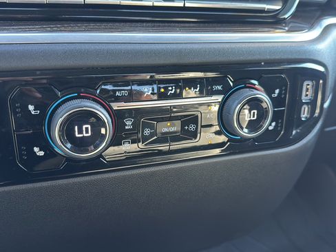 Used 2023 Chevrolet Silverado 1500 LT image 34