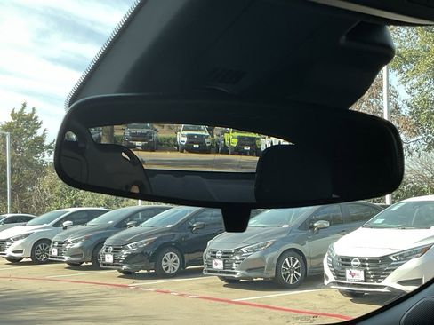 Used 2025 Buick Envista Preferred image 27