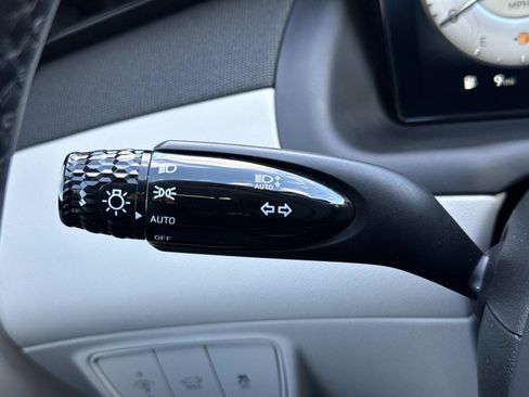 Used 2023 Hyundai Tucson Limited image 10