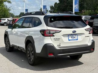 Used 2025 Subaru Outback Onyx Edition w/ Popular Package #2 AWD/4WD video 3