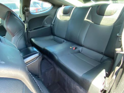 Used 2015 Hyundai Genesis 3.8 RWD image 45