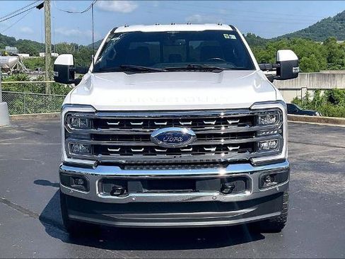 Certified 2023 Ford F250 Lariat w/ Lariat Ultimate Package AWD/4WD image 3