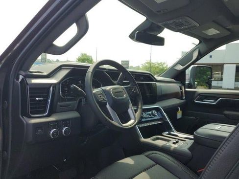 New 2026 GMC Sierra 2500 Denali AWD/4WD image 17