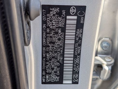 Used 2018 Toyota Camry LE image 39