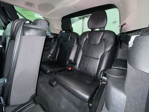 Used 2018 Volvo XC90 T6 Momentum w/ Convenience Package AWD/4WD image 29