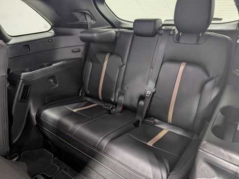 Certified 2025 MAZDA CX-90 3.3 Turbo S w/ Premium Package image 18