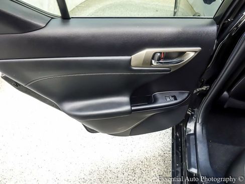 Used 2014 Lexus CT 200h image 23