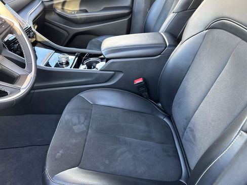 Used 2023 Jeep Grand Cherokee Altitude image 13