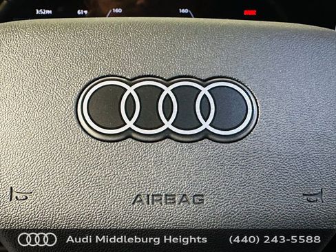 Certified 2025 Audi Q5 Premium AWD/4WD image 16