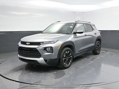 Used 2023 Chevrolet TrailBlazer LT w/ Convenience Package image 5