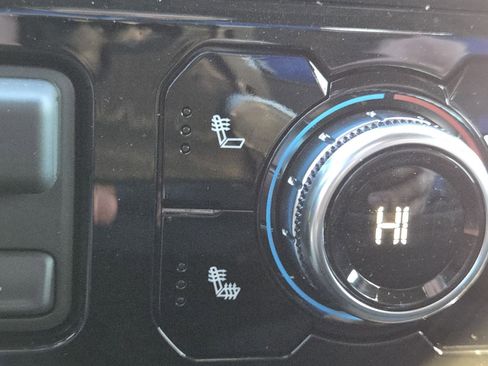 New 2026 GMC Sierra 1500 Elevation image 8