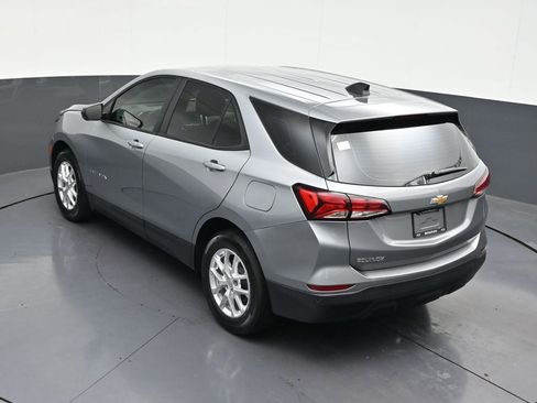 Used 2024 Chevrolet Equinox LS w/ Driver Confidence II Package FWD image 21