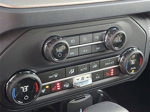 New 2025 Ford Bronco Outer Banks image 11