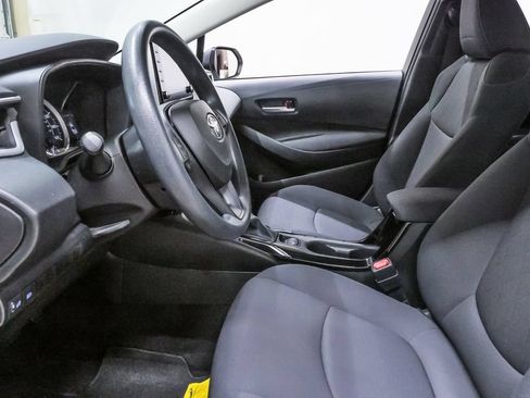 Used 2020 Toyota Corolla LE FWD image 9