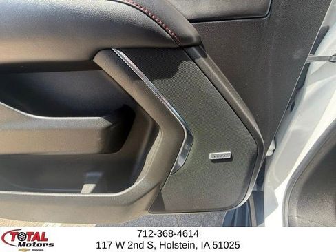 Used 2022 Chevrolet Suburban RST w/ Luxury Package AWD/4WD image 17