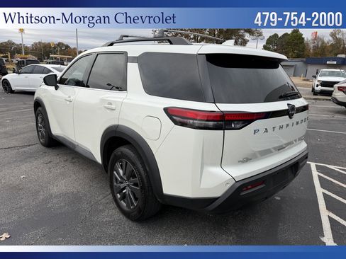 Used 2022 Nissan Pathfinder SV image 7