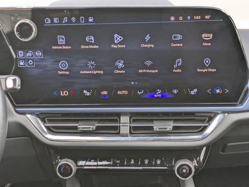 Certified 2025 Chevrolet Equinox EV LT w/ Convenience Package image 21