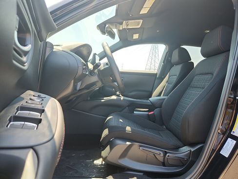 New 2026 Honda HR-V Sport image 9