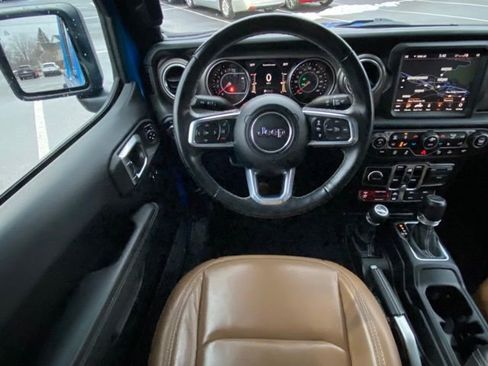 Used 2020 Jeep Gladiator Rubicon AWD/4WD image 26