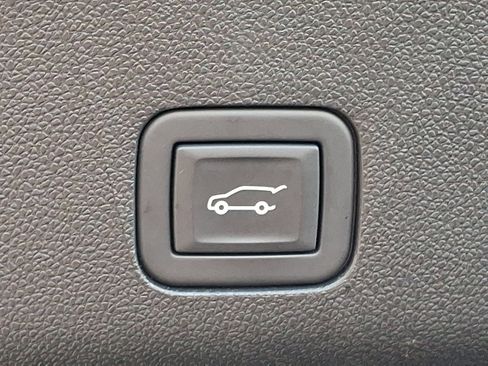 Used 2024 Cadillac Escalade Sport Platinum w/ LPO, ONYX Package image 29