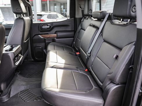 Used 2022 Chevrolet Silverado 1500 LT Trail Boss w/ LT Trail Boss Premium Package image 8