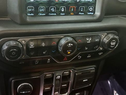 Used 2020 Jeep Gladiator Rubicon image 16