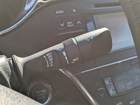 Used 2013 Toyota Avalon XLE image 28