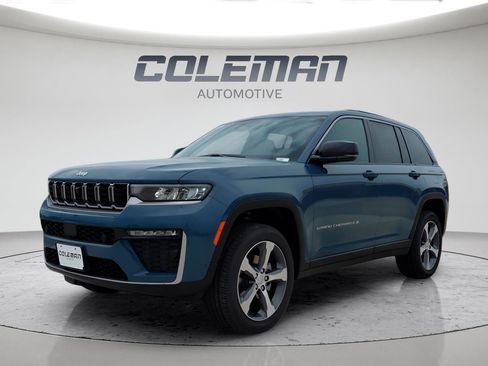 New 2026 Jeep Grand Cherokee Limited w/ Luxury Tech Group II AWD/4WD image 1