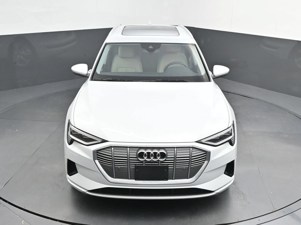 Used 2019 Audi e-tron Premium Plus AWD/4WD image 35