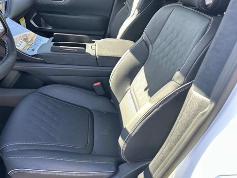 New 2026 INFINITI QX80 Autograph image 15