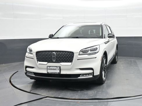 Used 2020 Lincoln Aviator Reserve w/ Equipment Group 202A image 17
