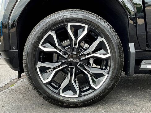 New 2025 GMC Sierra EV Denali image 12