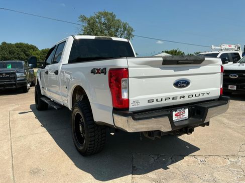 Used 2019 Ford F250 XLT w/ Snow Plow Prep Package AWD/4WD image 8
