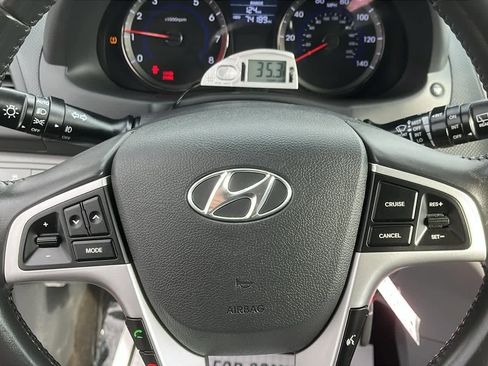 Used 2014 Hyundai Accent SE image 12