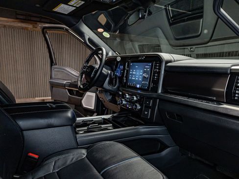 Used 2026 Ford F450 Platinum w/ FX4 Off-Road Package image 21