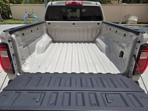New 2026 GMC Canyon Elevation w/ Convenience Package RWD image 12