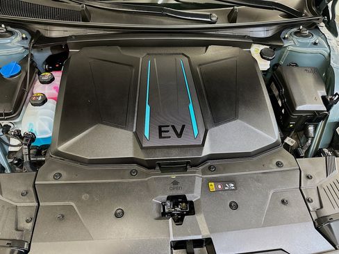 Used 2024 Hyundai Ioniq 5 SEL image 35