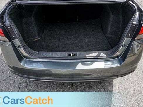 Used 2021 Nissan Versa S image 40