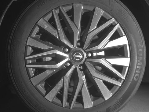 Used 2025 Nissan Altima 2.5 SV image 12