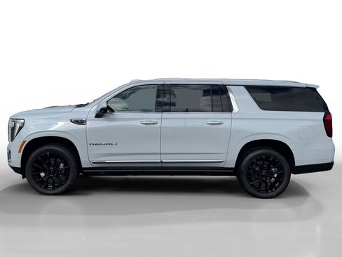 New 2026 GMC Yukon XL Denali w/ Sun & Power Step Package AWD/4WD image 2